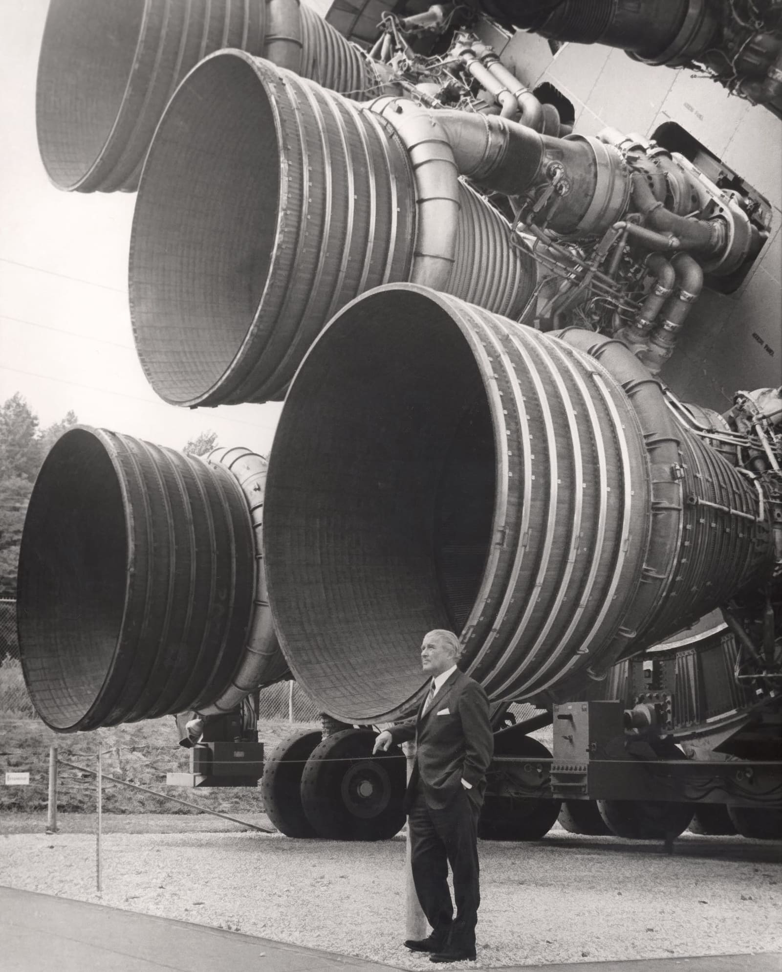 Wernher von Braun inspecting the F-1 engines of the Saturn V S-IC first stage.